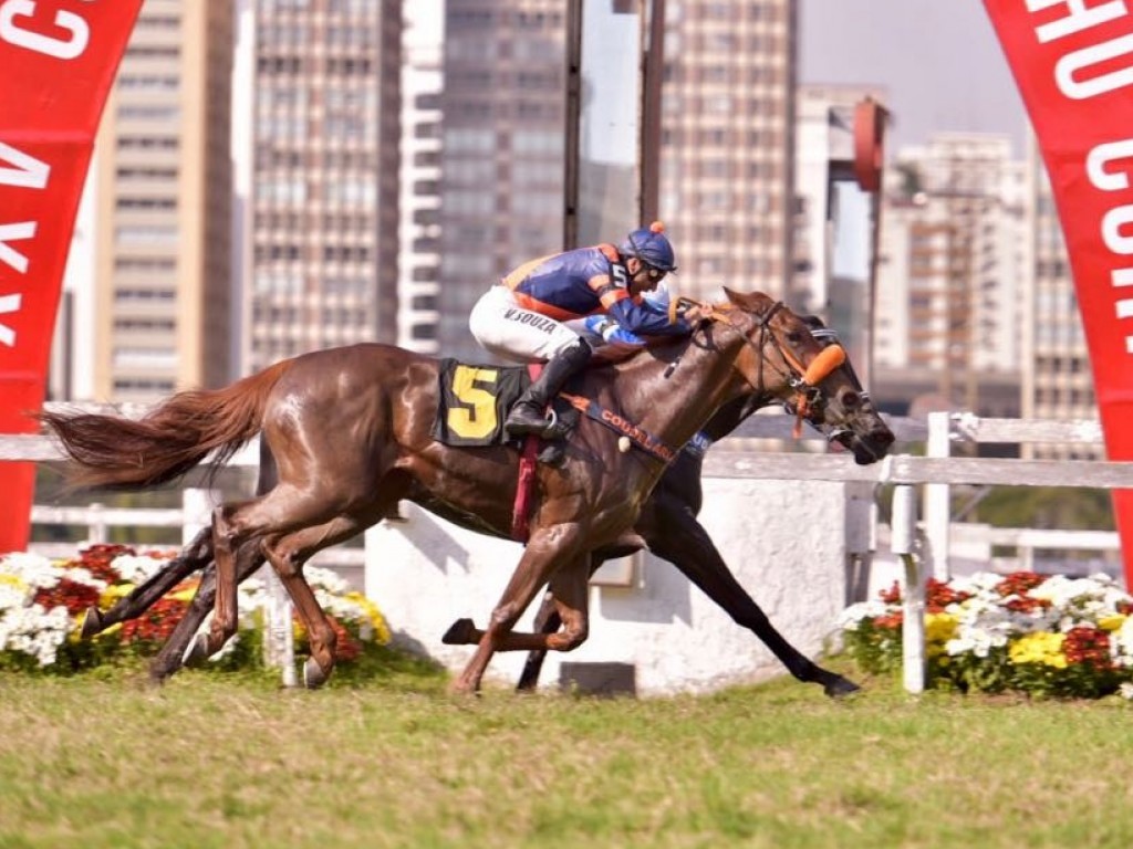 Foto: Best Magee supera Ziska Blade em final de emoção