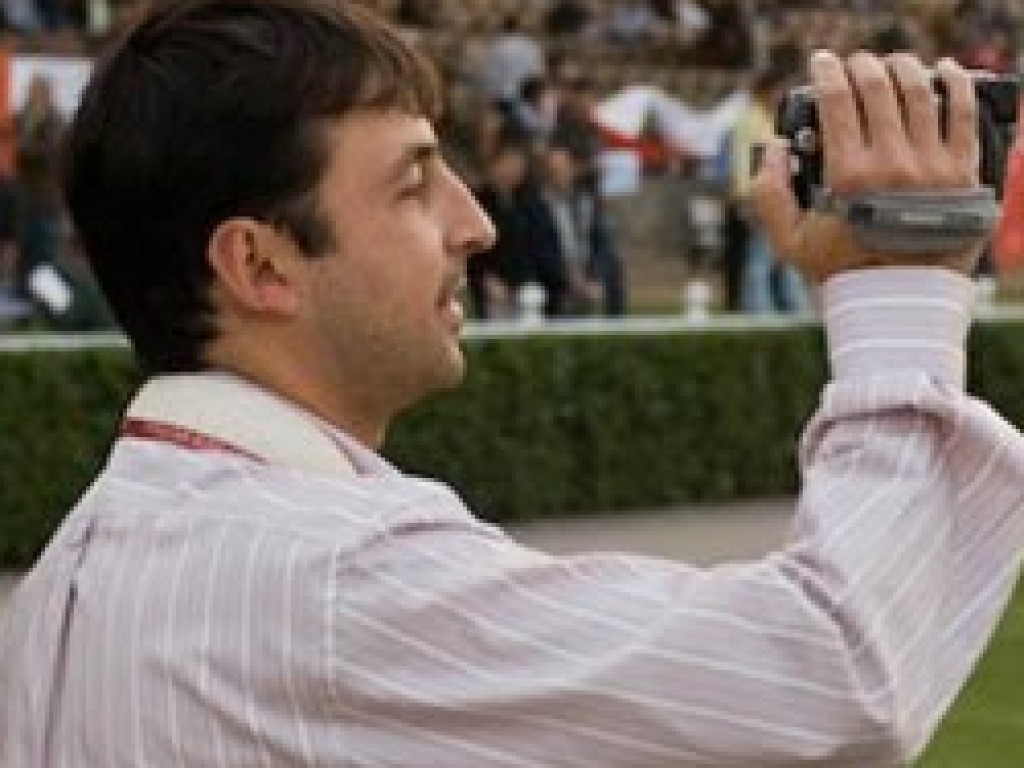 Foto: Líder da estatística, "Zé" Aranha mira as taças do festival máximo paulista