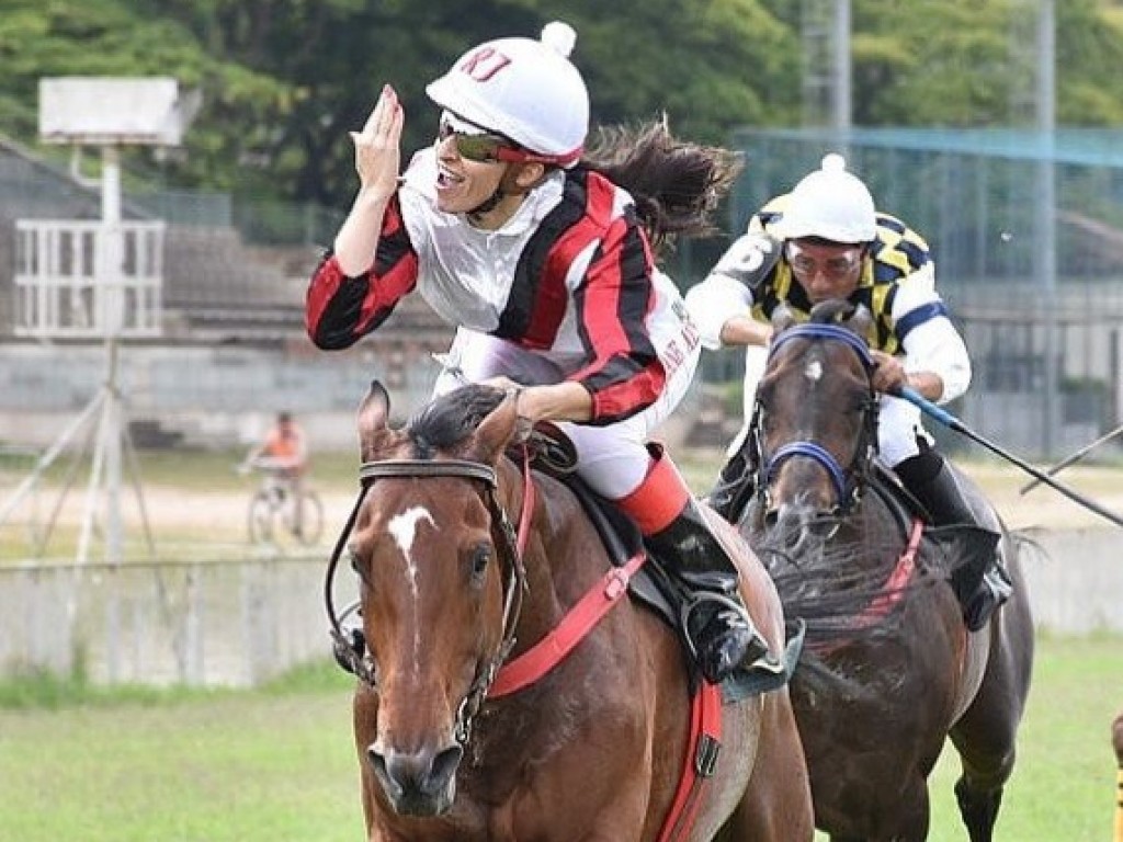 Foto: Cada dia correndo mais, Roxoterra vence mais um grande prêmio