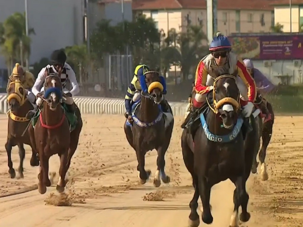 Foto: American Tiz vence a terceira seguida no Clássico Estensoro