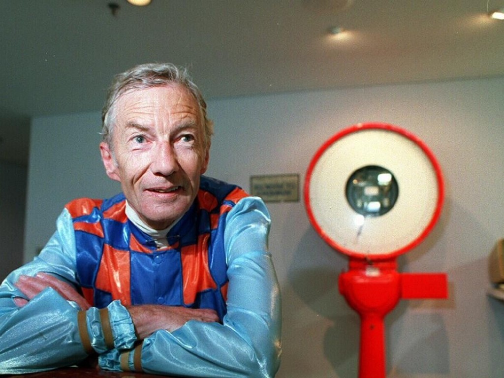 Foto: Aos 86 anos, morre Lester Piggott