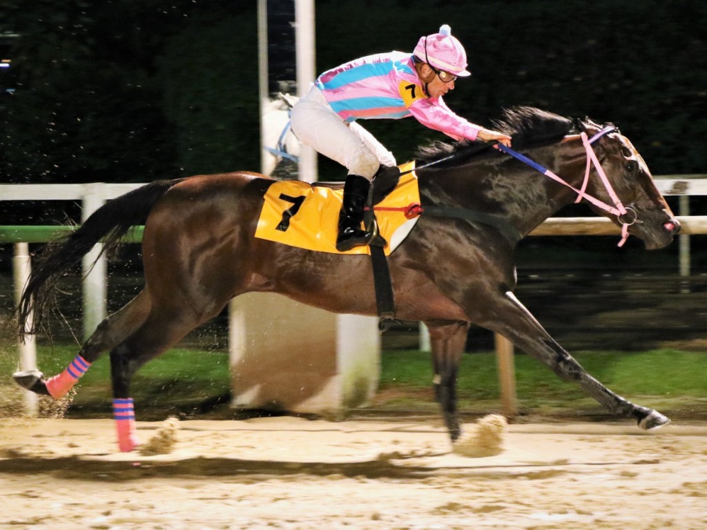 Foto: Liveordie segue invicto na areia e conquista batismo clássico