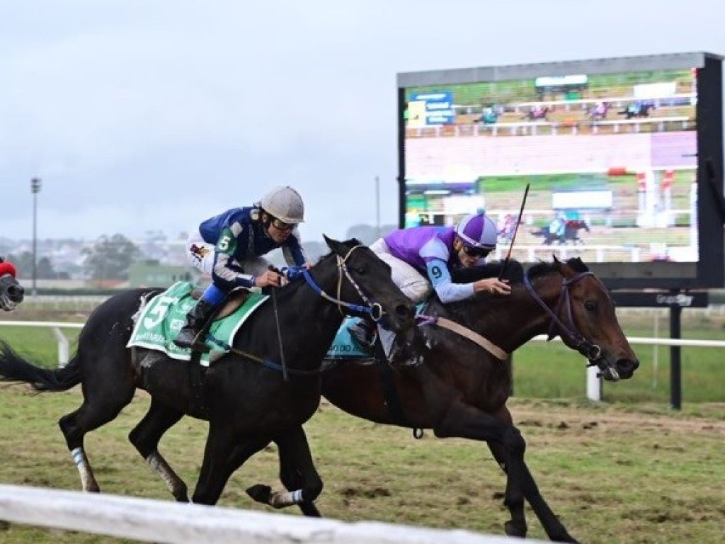 Foto: Pinhão do Iguassu resiste a Maximum Drive na Pegasus Brasil Classic