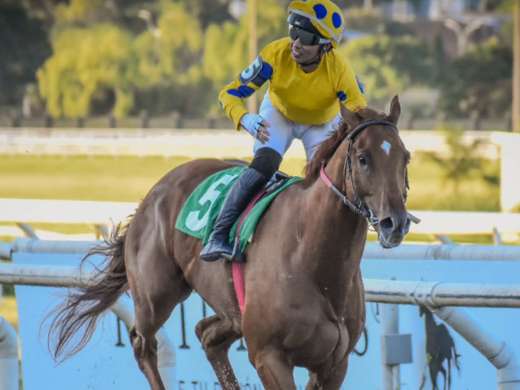 Foto: De outro planeta: Obstacle vence o Derby de Maroñas por 17 corpos e arranha recorde