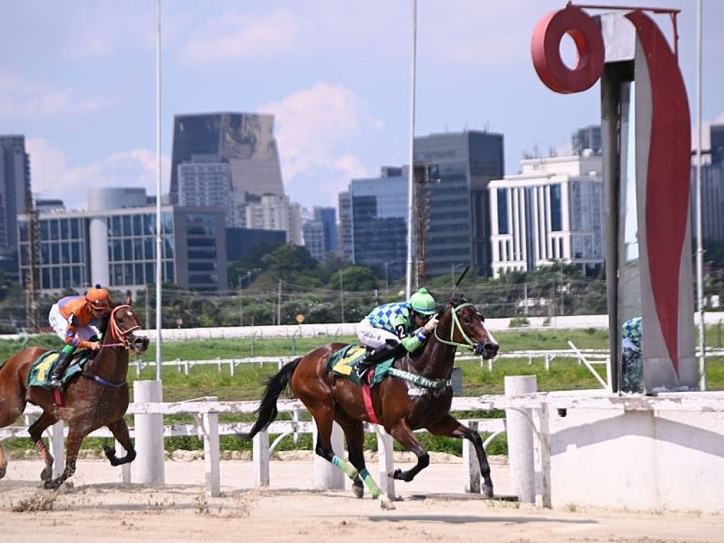 Foto: Favorita da Lagoa confirma "pule de 10" no Cl&aacute;ssico Encerramento (L)